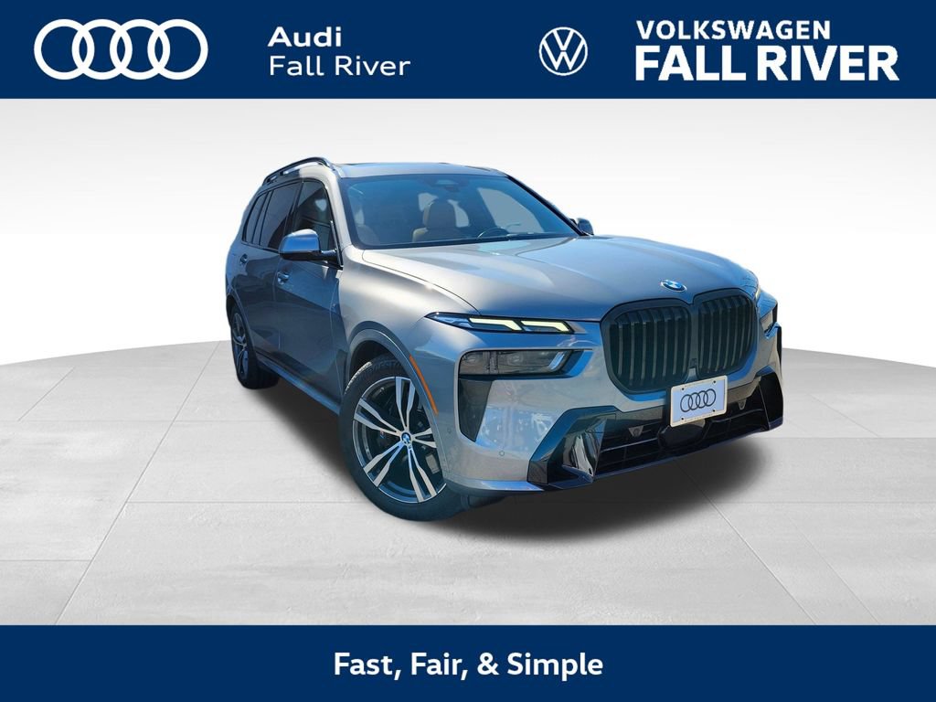 Used 2023 BMW X7 xDrive40i w/ M Sport Package AWD/4WD image 1