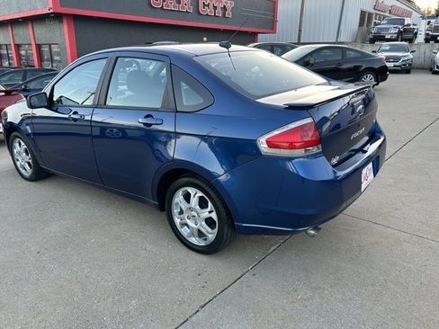 Used 2009 Ford Focus SES FWD image 3