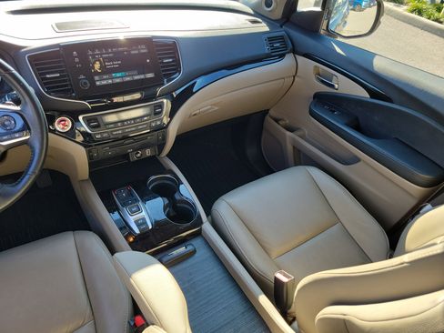 Used 2021 Honda Pilot Touring image 20