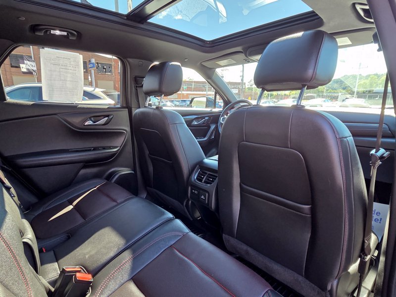 Used 2021 Chevrolet Blazer RS w/ Enhanced Convenience Package AWD/4WD image 18