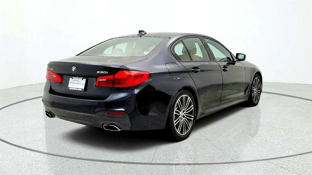 Used 2019 BMW 530i xDrive w/ M Sport Package AWD/4WD image 5
