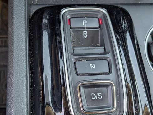 Used 2024 Honda Pilot Touring image 12