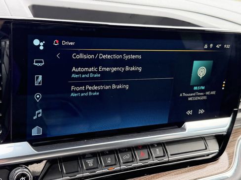 Used 2024 Chevrolet Silverado 3500 LT image 52