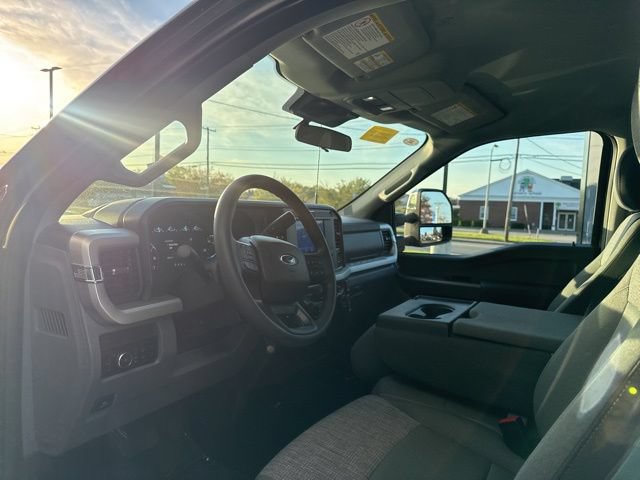 Used 2025 Ford F350 XLT w/ 360-Degree Camera Package AWD/4WD image 9