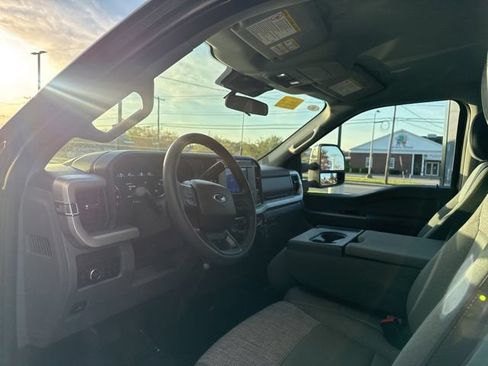 Used 2025 Ford F350 XLT w/ 360-Degree Camera Package AWD/4WD image 9