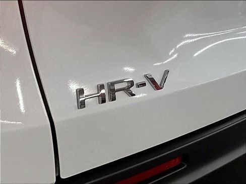 Used 2023 Honda HR-V LX image 28