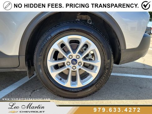 Used 2020 Ford Escape SE FWD image 8