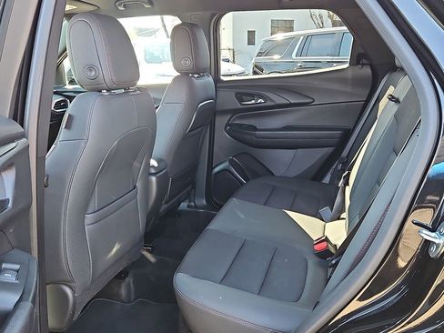 Used 2023 Chevrolet TrailBlazer RS image 9