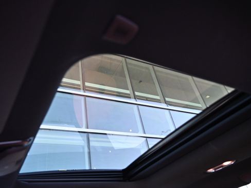 Certified 2025 BMW 230i Coupe image 24