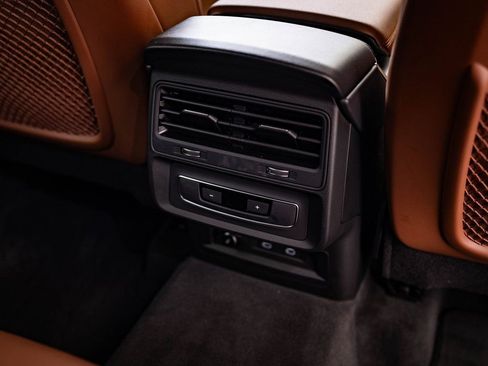 Used 2023 Audi Q7 3.0T Premium Plus w/ Premium Plus Package image 38