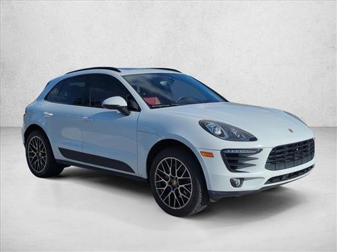 Used 2018 Porsche Macan S image 3