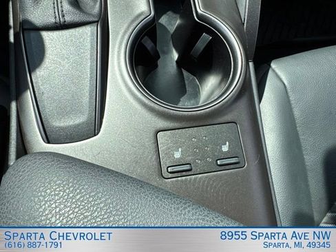 Used 2024 Toyota Camry SE FWD image 23