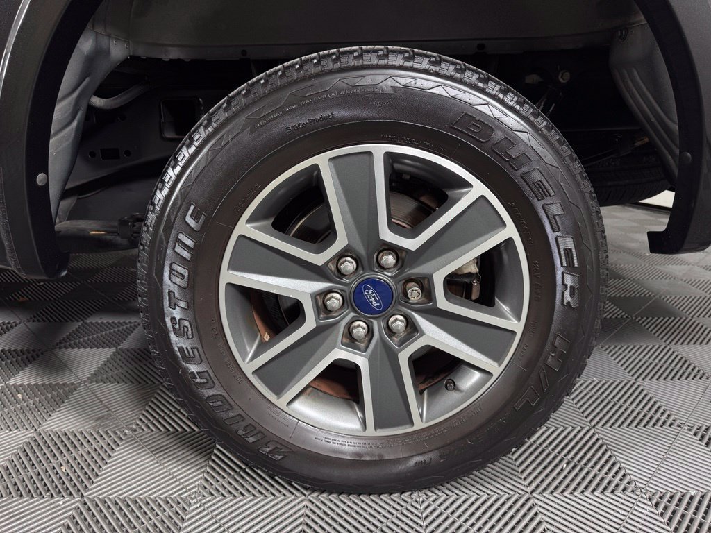Used 2015 Ford F150 XLT w/ Equipment Group 302A Luxury RWD image 10