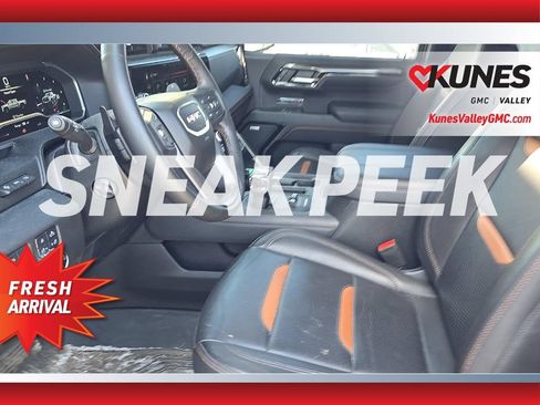 Used 2023 GMC Sierra 1500 AT4 w/ AT4 Premium Package AWD/4WD image 6
