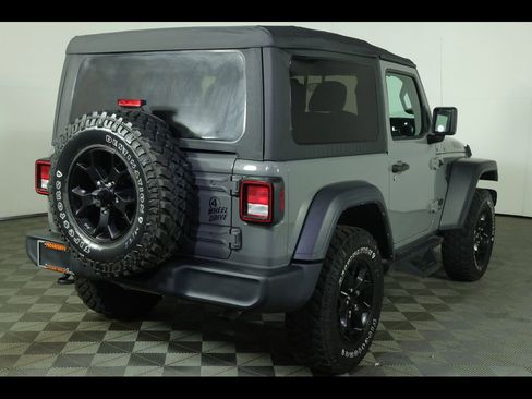 Used 2022 Jeep Wrangler Sport AWD/4WD image 9