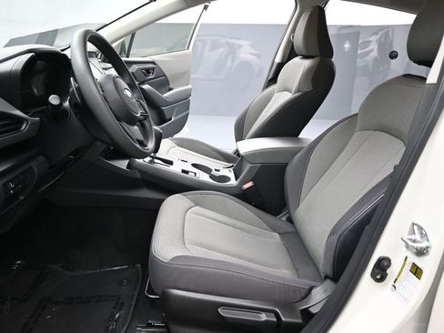 Used 2024 Subaru Crosstrek 2.0i Premium image 10