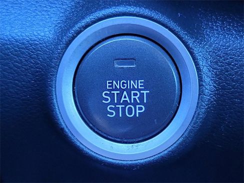 Used 2022 Hyundai Kona SEL image 12