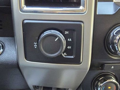 Used 2015 Ford F150 Lariat w/ Equipment Group 501A Mid image 25