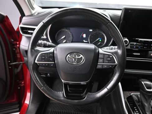 Used 2021 Toyota Highlander Platinum AWD/4WD image 24