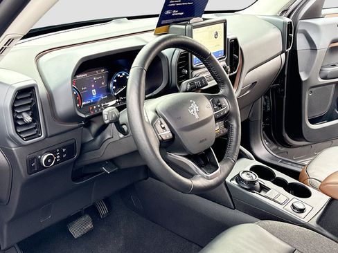 Used 2023 Ford Bronco Sport Outer Banks AWD/4WD image 4