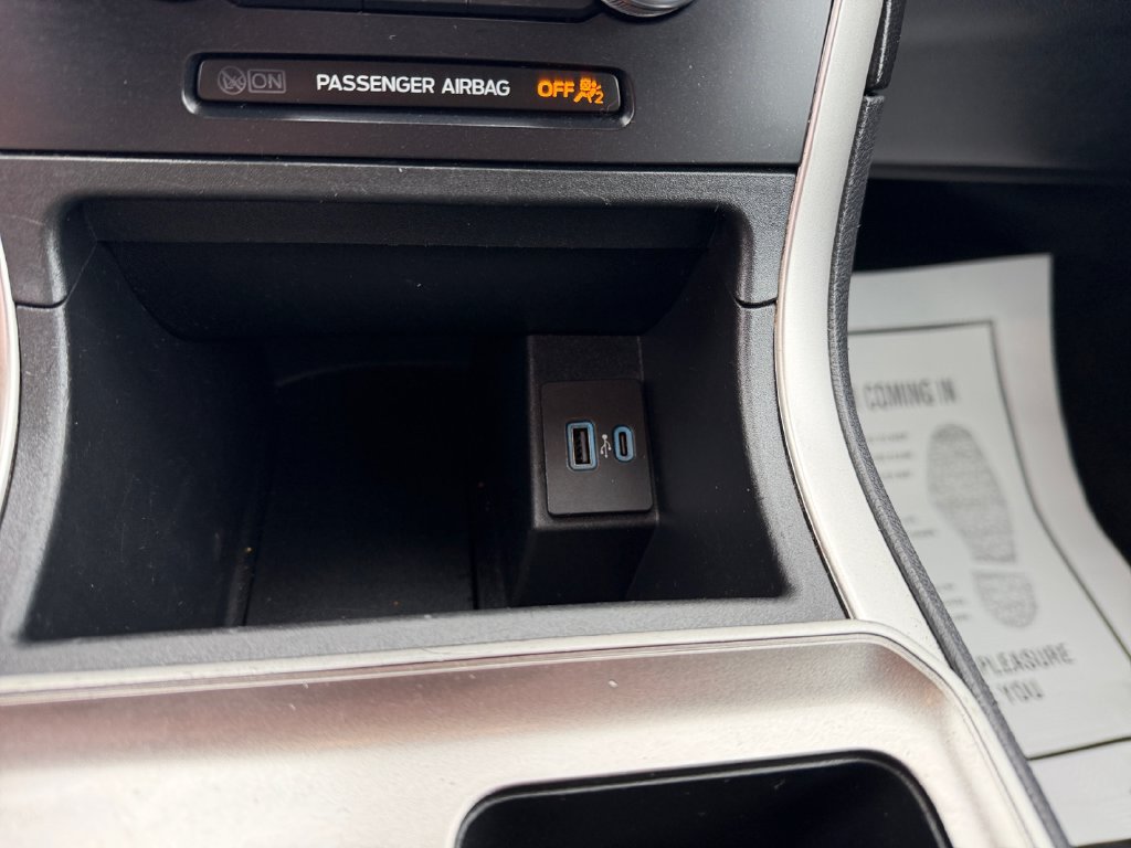 Used 2024 Ford Edge SEL AWD/4WD image 17