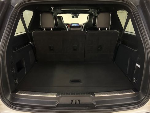 Used 2020 Lincoln Navigator L Reserve w/ Equipment Group 208A Reserve image 39