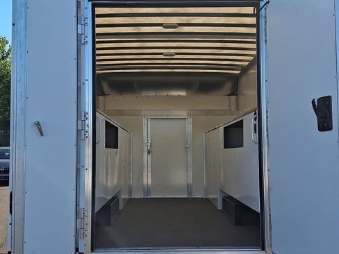 Used 2022 Chevrolet Express 3500 w/ Power Convenience Package RWD image 25