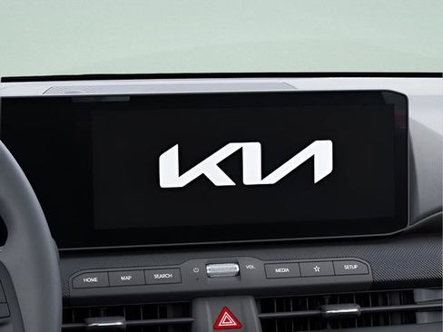 New 2026 Kia K4 FWD image 20