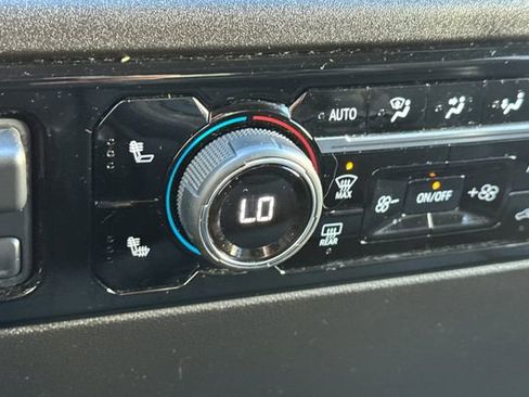 Used 2025 Chevrolet Silverado 2500 LT w/ Convenience Package image 29