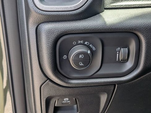New 2026 RAM 1500 Warlock AWD/4WD image 18