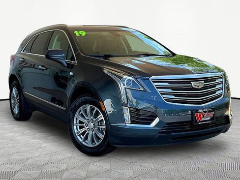 Used 2019 Cadillac XT5 Luxury AWD/4WD image 3
