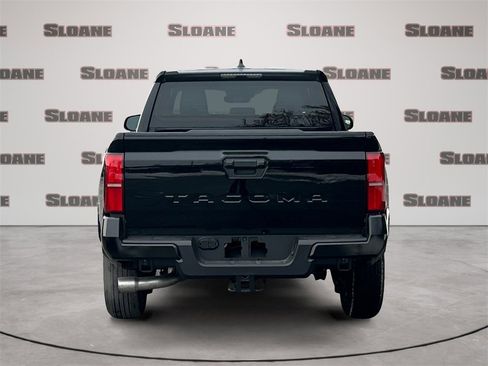 Used 2025 Toyota Tacoma SR5 image 4