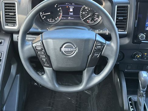Used 2023 Nissan Frontier SV w/ Tow Package image 11