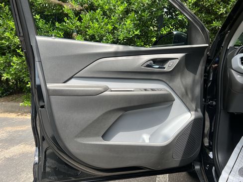 New 2027 Chevrolet Bolt LT w/ Comfort Package FWD image 15
