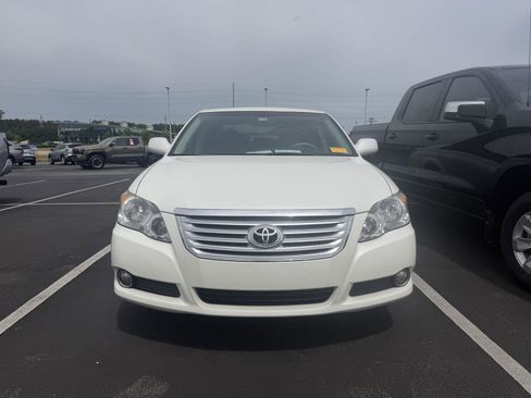 Used 2008 Toyota Avalon XLS FWD image 2