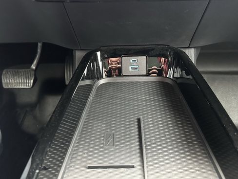 Used 2021 Ford Mustang Mach-E Premium image 30