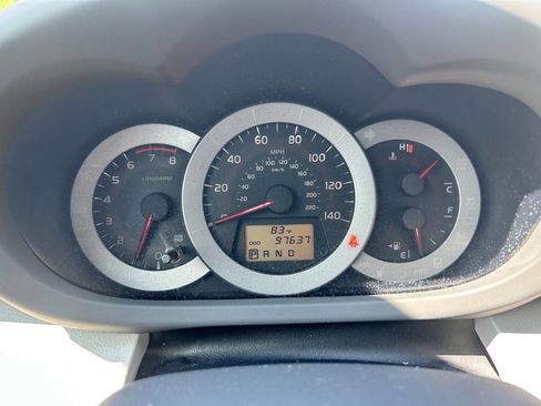 Used 2011 Toyota RAV4 2WD w/ Base L4 Extra Value Pkg image 19