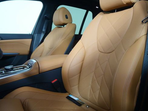 Certified 2026 BMW X5 sDrive40i image 11