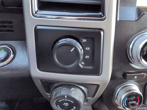 Used 2018 Ford F150 Lariat AWD/4WD image 28