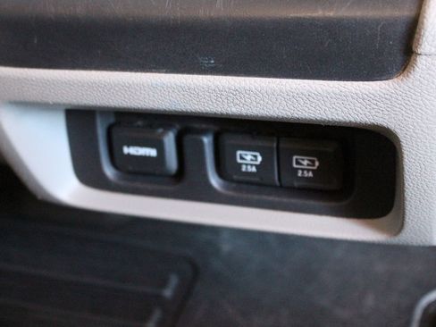 Used 2018 Honda Odyssey Touring image 45