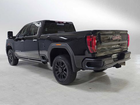 Used 2023 GMC Sierra 3500 Denali w/ Denali Black Diamond Edition image 5