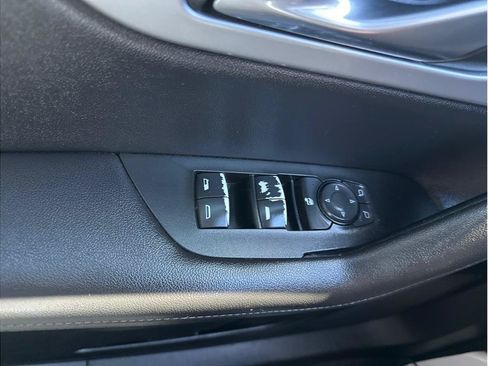 Used 2022 Chevrolet Blazer LT FWD image 20