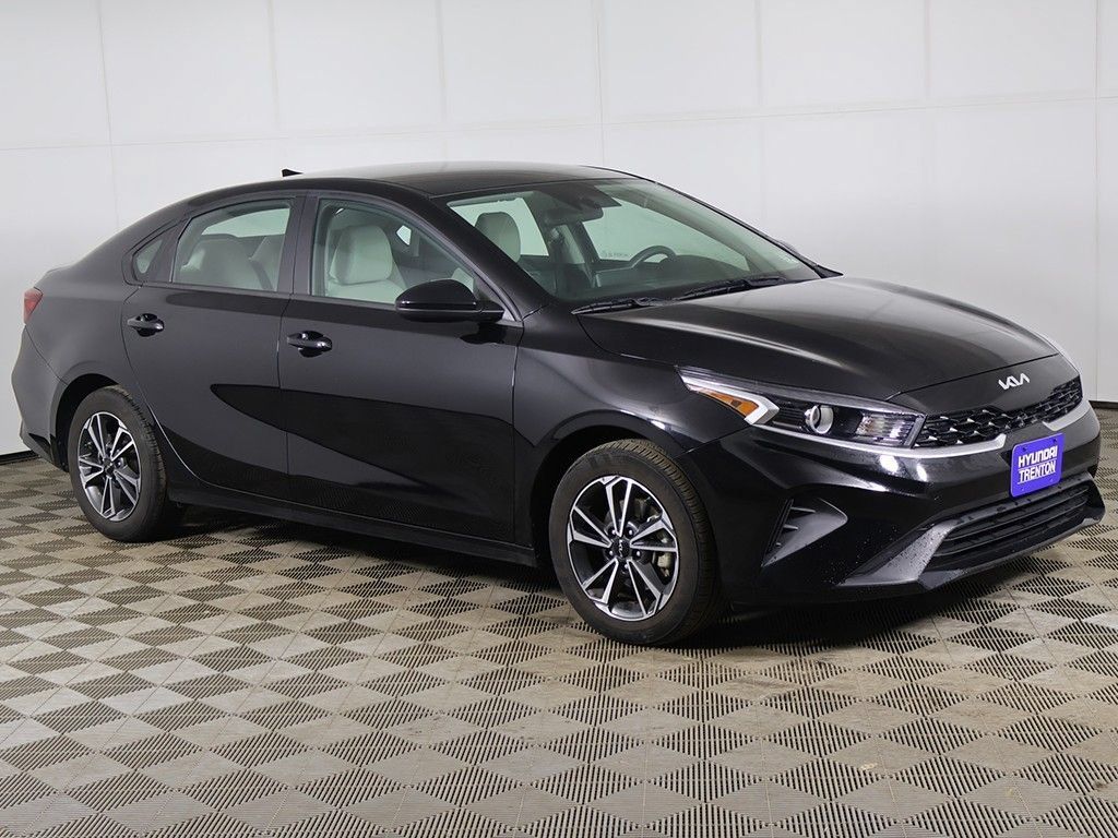 Used 2023 Kia Forte LXS FWD image 38