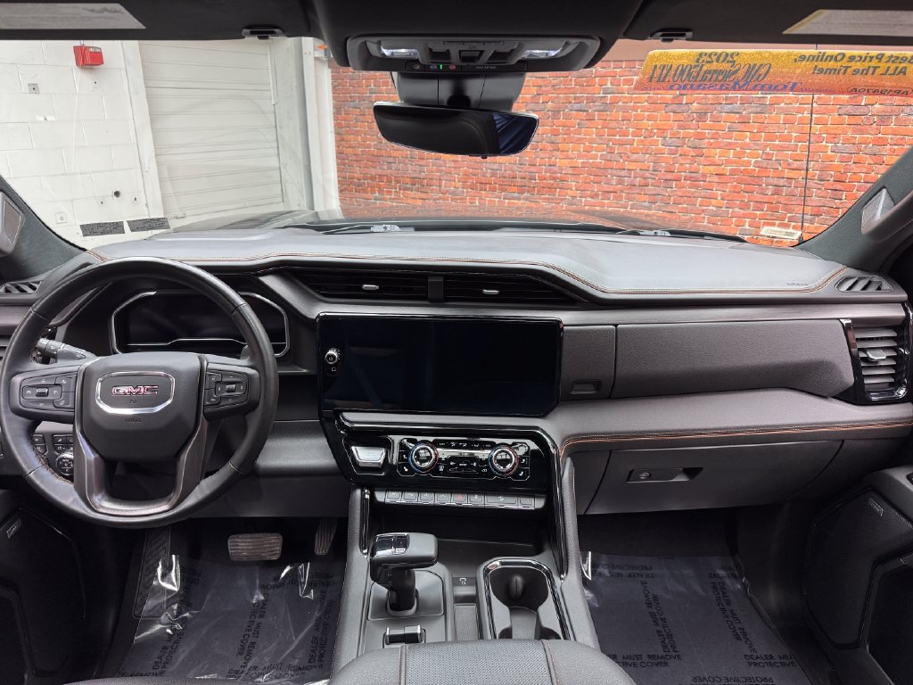 Used 2023 GMC Sierra 1500 AT4 w/ AT4 Premium Package AWD/4WD image 13