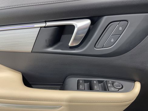 Used 2025 Buick Enclave Preferred w/ LPO, Floor Liner Package image 30