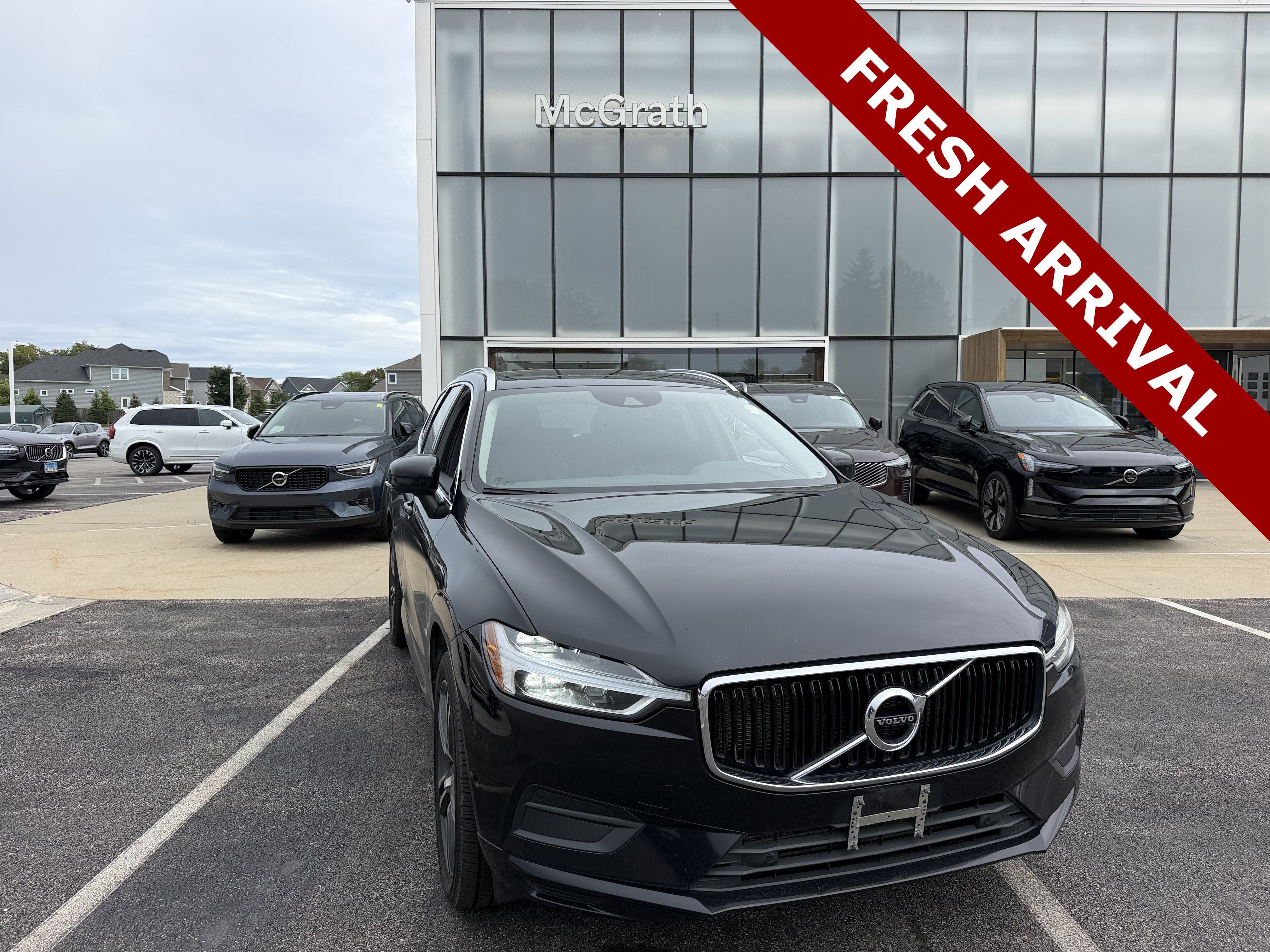 Used 2018 Volvo XC60 T5 Momentum w/ Convenience Package AWD/4WD image 1