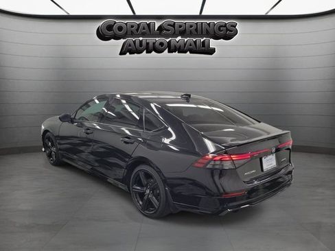 Used 2023 Honda Accord Sport image 4