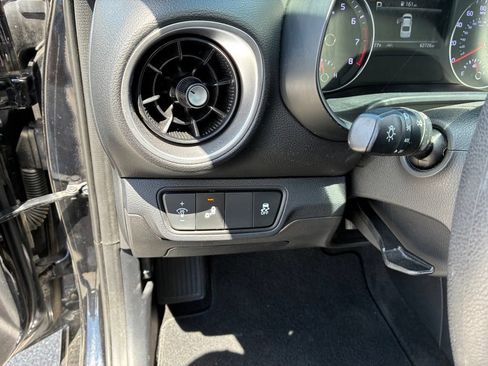Used 2022 Kia Forte LXS w/ LXS Technology Package FWD image 22