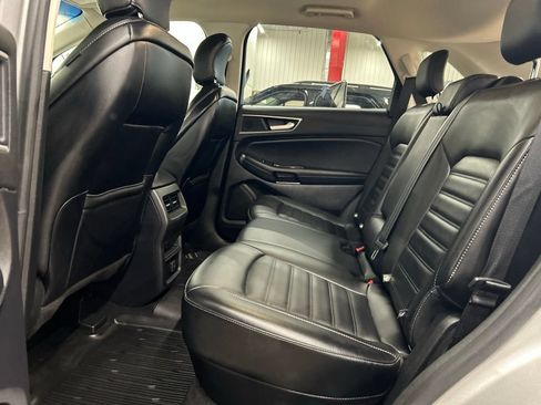 Certified 2019 Ford Edge SEL w/ Cold Weather Package AWD/4WD image 26