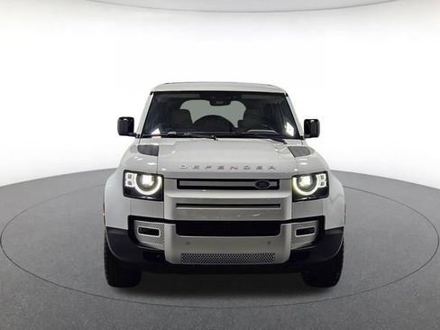 Used 2024 Land Rover Defender 110 SE AWD/4WD image 2